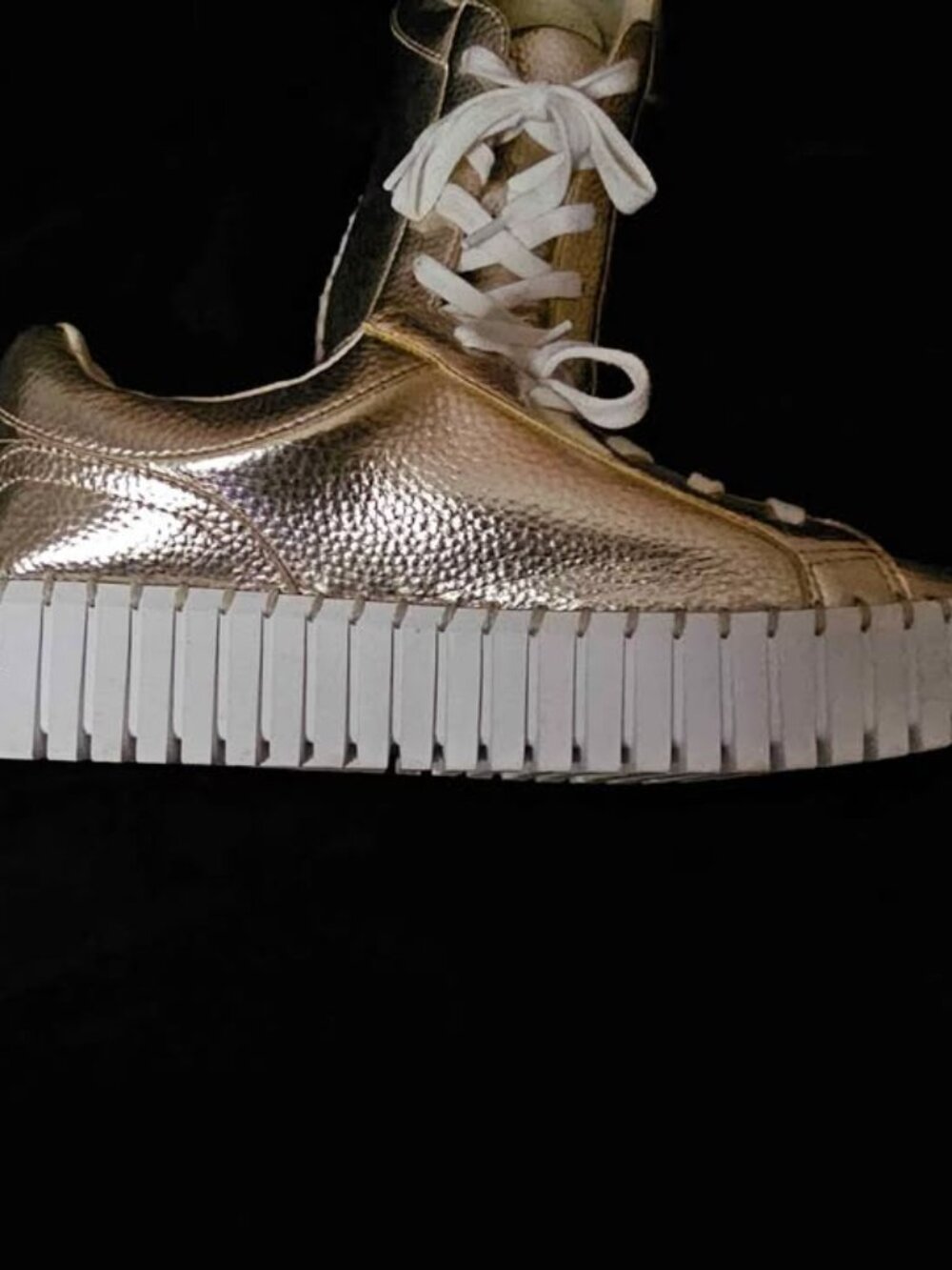 Anne Klein Gold Sneakers - Women's Size 7M - Like New